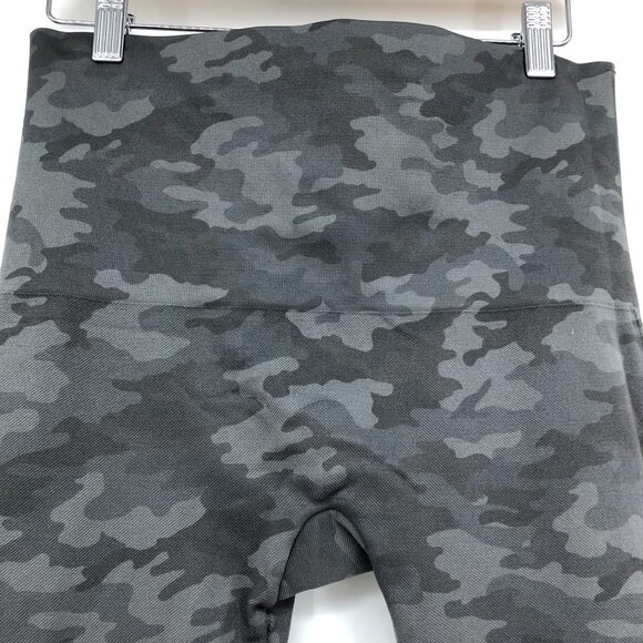 Spanx Look At Me Now cropped Leggings in Sage green / grey  Camo size 1X - Picture 9 of 16